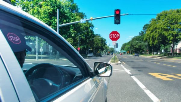 Local Restrictions on Right Turns on Red